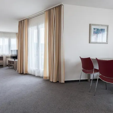 Ema House Serviced Apartments Aussersihl Zurich Exterior photo